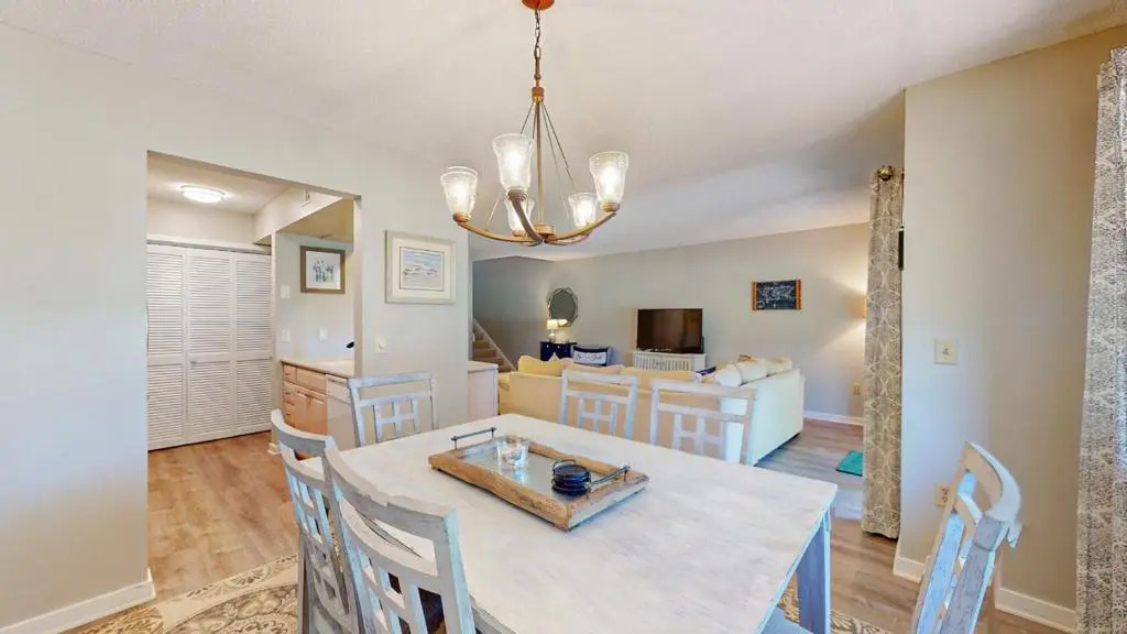 237 Turnberry Village