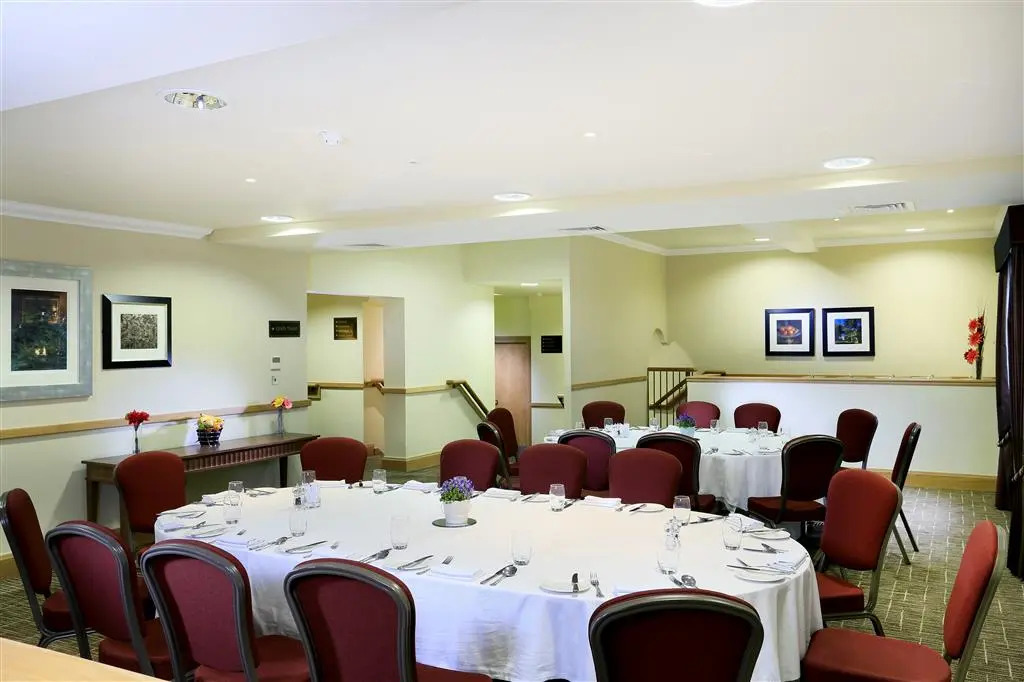 Macdonald Norwood Hall Hotel