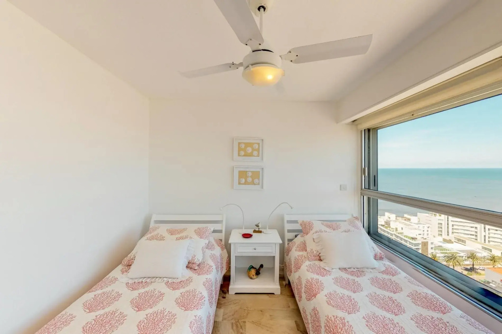 Oceana Suites Fontemar ∙ Suite 2002