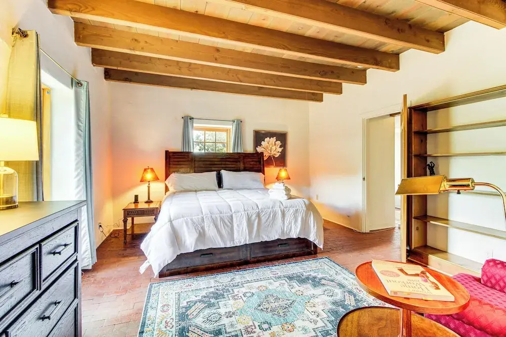 3 Mi to Zoo & Garden: ABQ Home w/ Heated Pool!