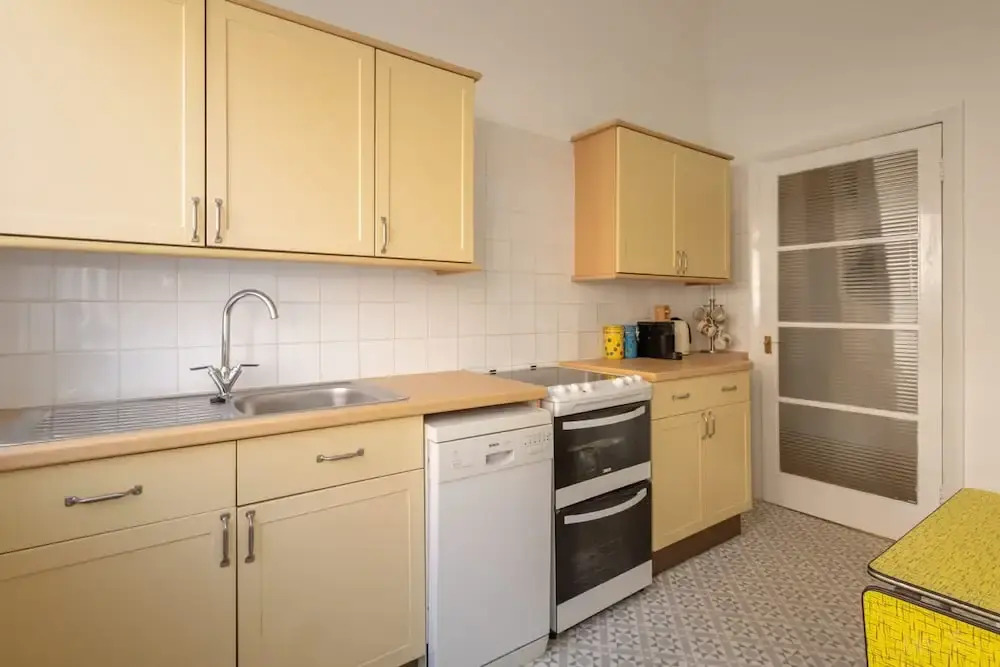 Host Stay Chatsworth Court Apartment