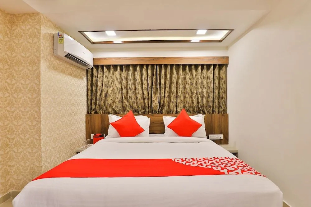OYO 24950 Hotel Shree Balaji Residency