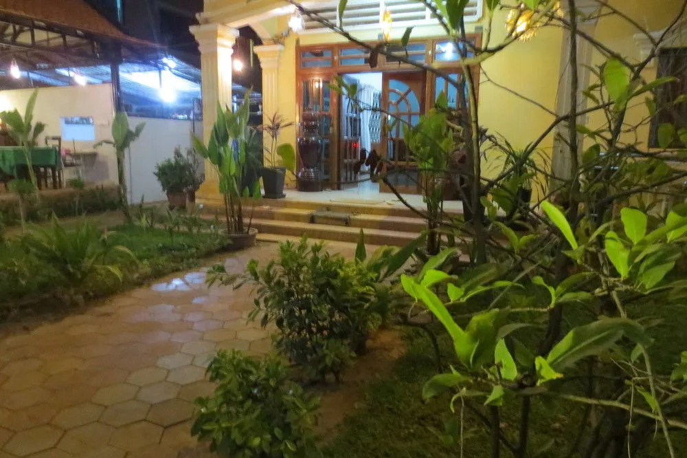 Taneuy Angkor Villa
