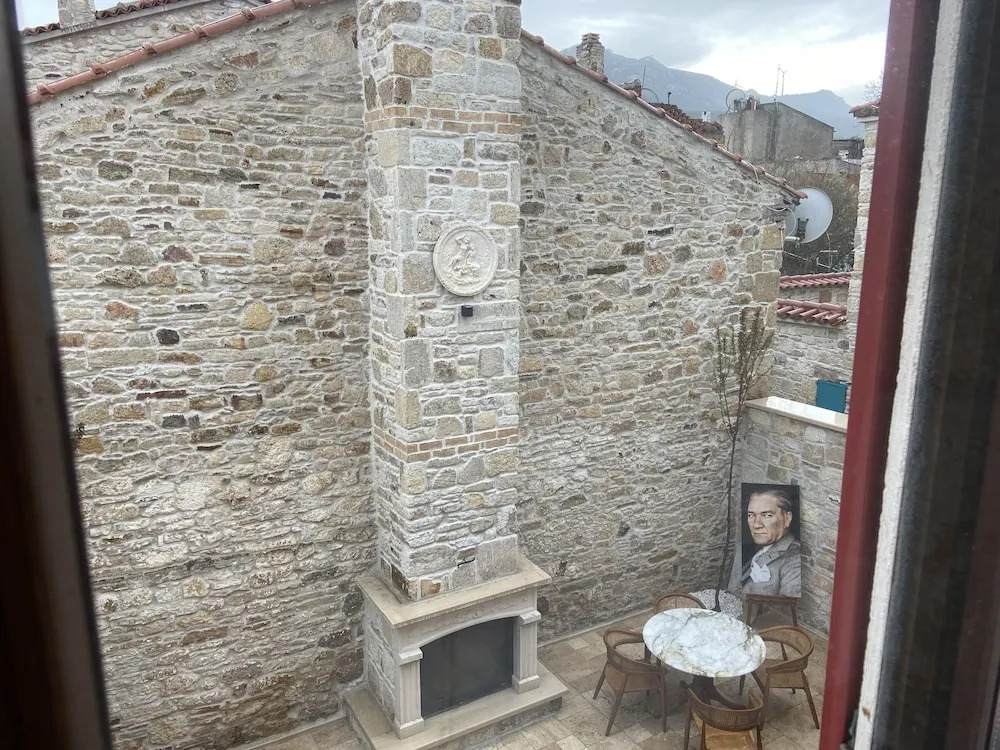 Dionysos 1789 Boutique Hotel