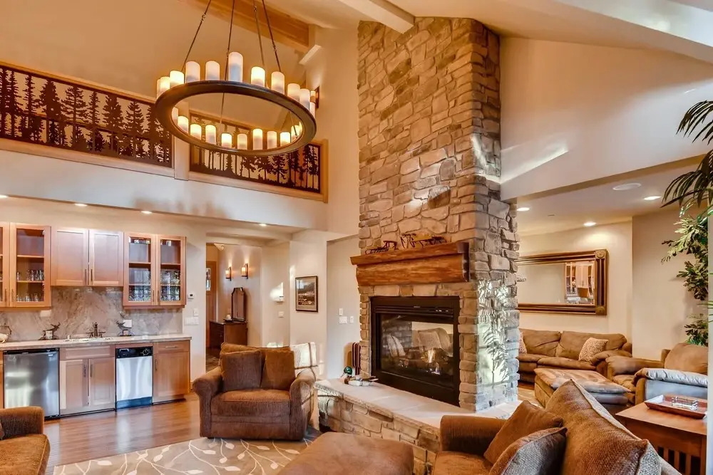 Pine Ridge Estate