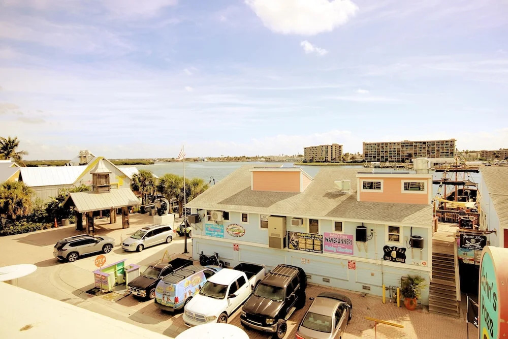 John's Pass Hotel