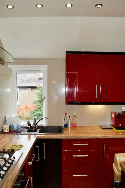 2 Bedroom Flat With Private Garden