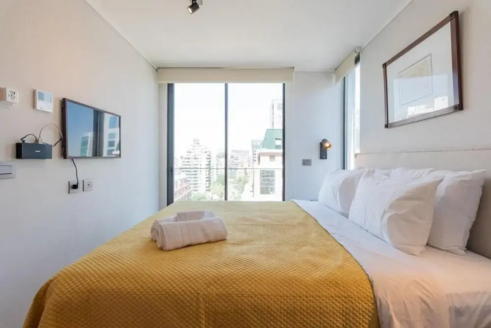 Light Gray Studio W/Parking & Wifi