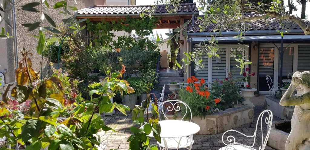 Maison dHôtes Le 6 Bis