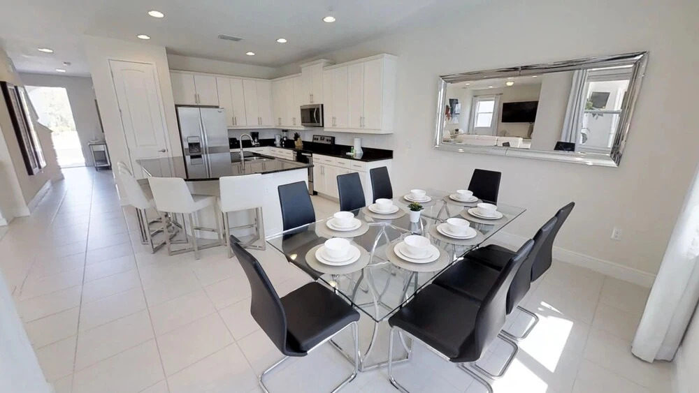 7729 Fairfax Drive