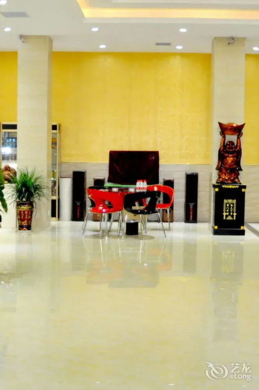 Royal Dragon Airport Hotel