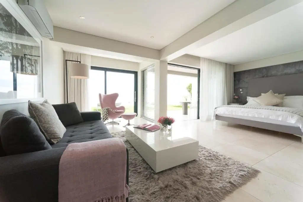 CB-ONE Luxury Stay