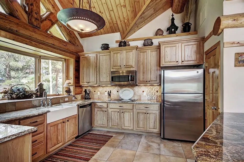 Discovery Lodge by RedAwning