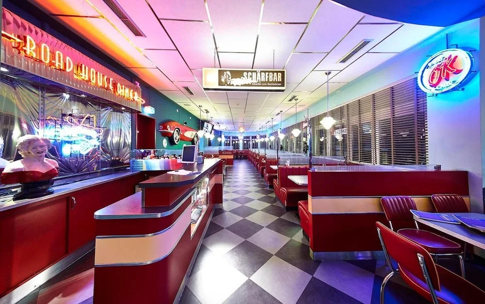 Road House Hotel