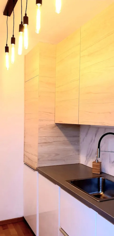 Luxury Green Penthouse Center - Parking