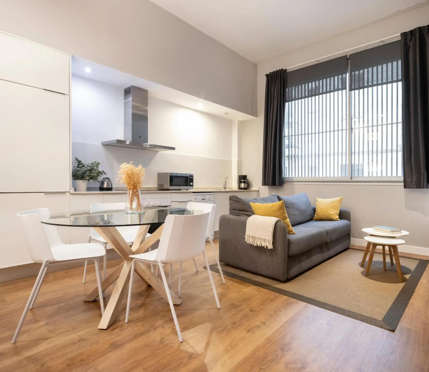 Feelathome Poblenou Beach Apartments