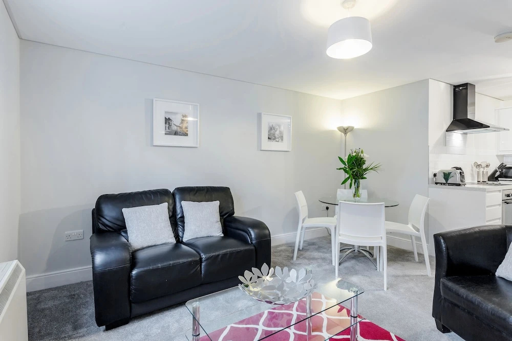 Marina Place by Roomspace Apartments