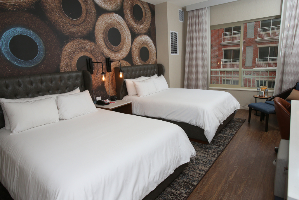 Hotel Indigo Naperville Riverwalk by IHG