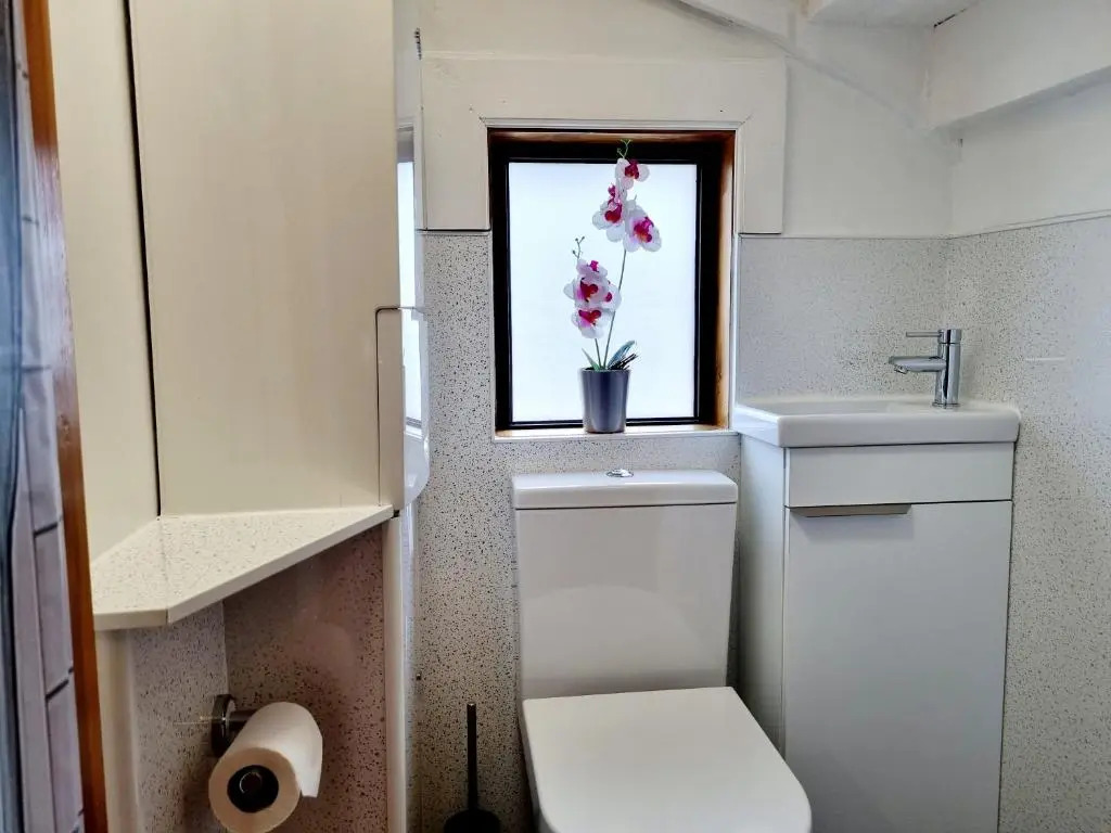 Inverness City 3 bedroom house free parking