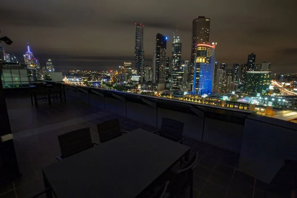 Flinders Luxury Penthouse