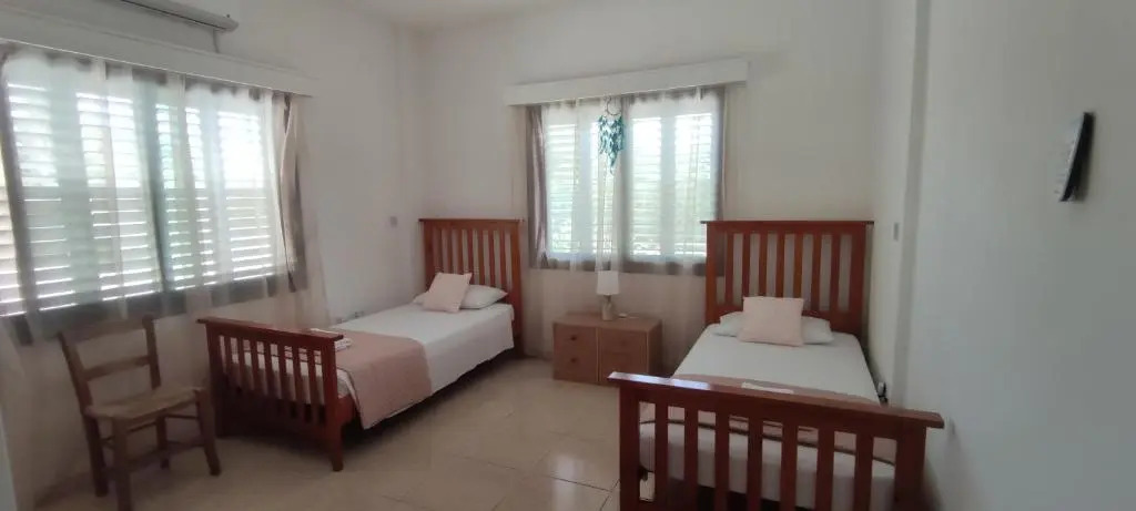 oasis nature almond house