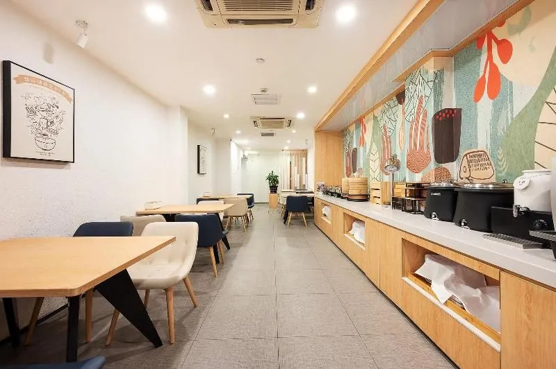 Hanting Hotel Shanghai Zhoupu Wanda Metro Station