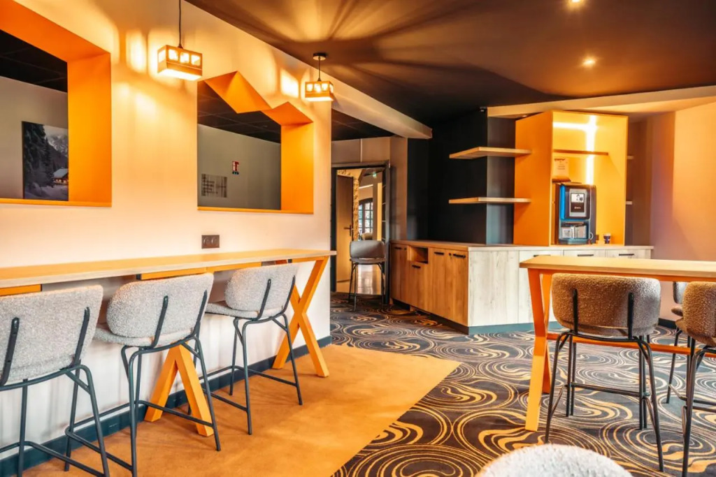 Hotel Base Camp Lodge - Albertville