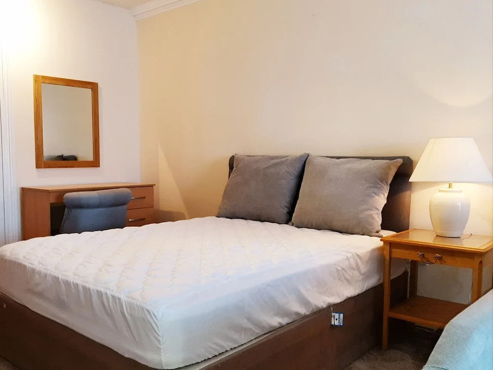 Enticing Apartment in Wimborne Near Model Town
