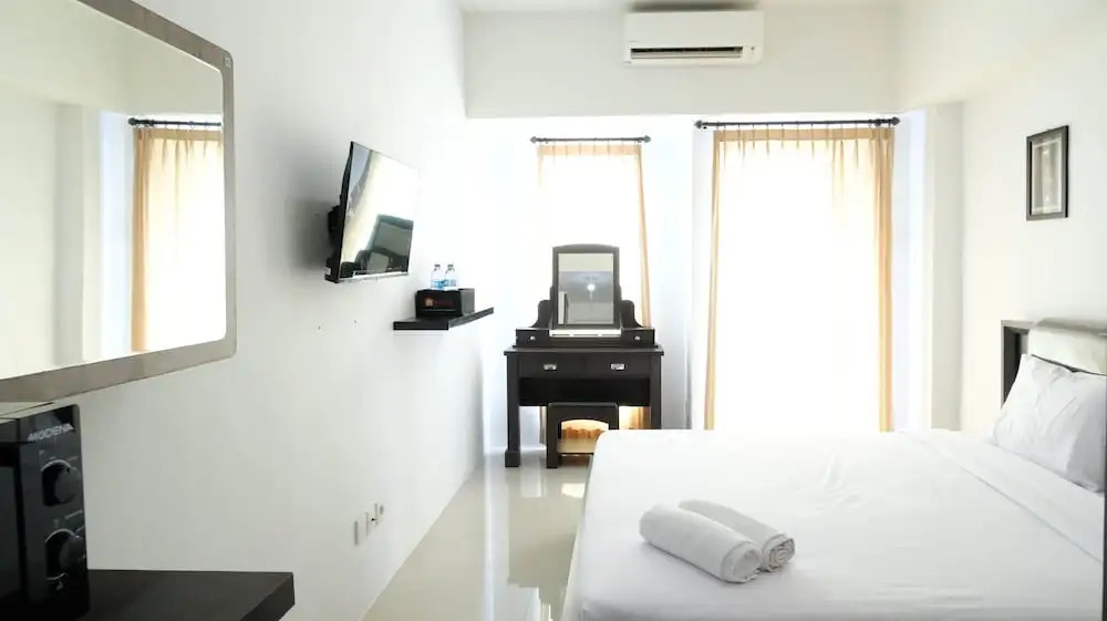 Comfy And Modern Studio (No Kitchen) At Orchard Supermall Mansion Apartment