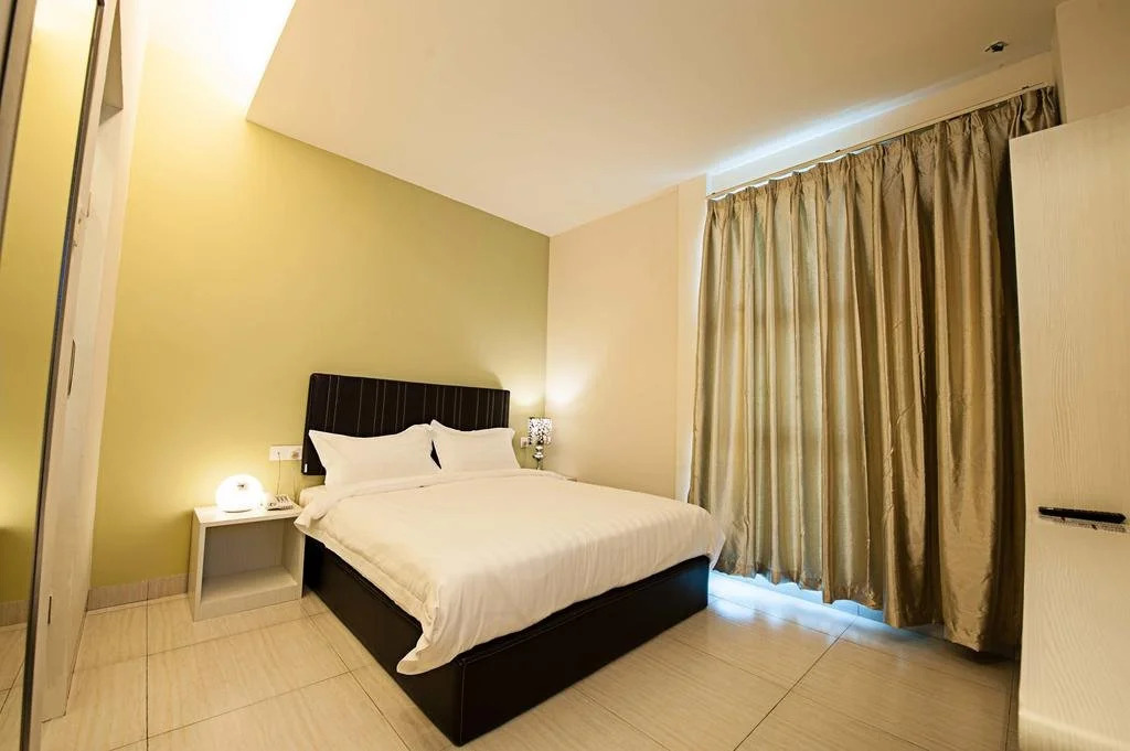 Seven Hotel
