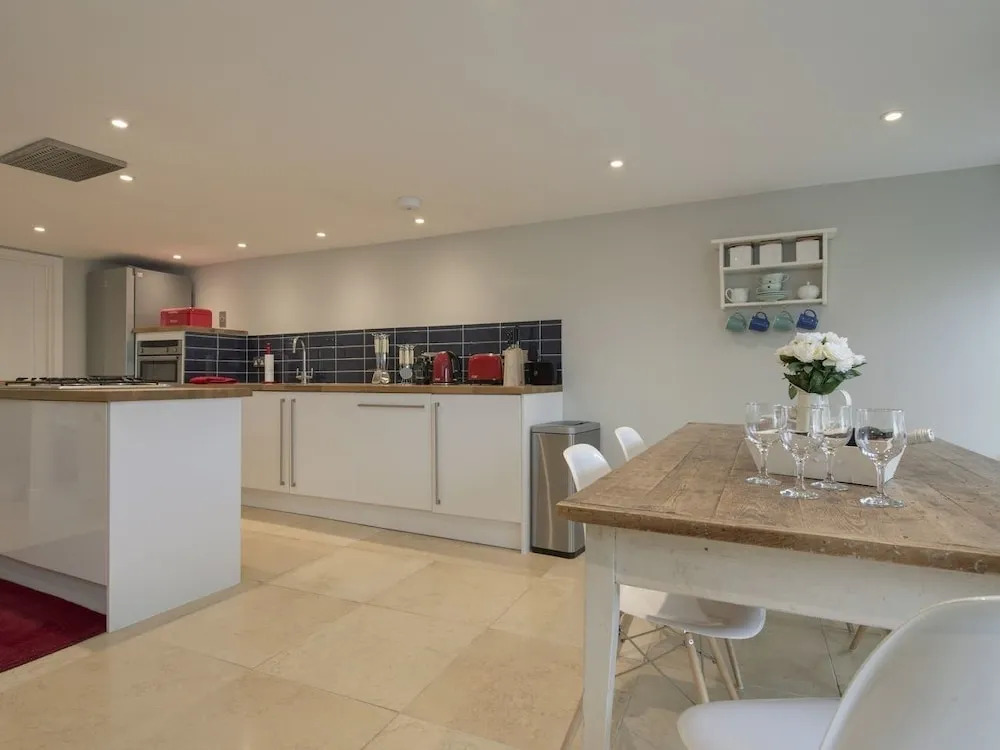 Regatta House