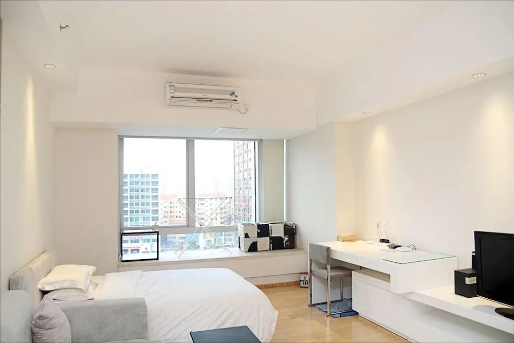Private-Enjoyed Home Apartment Hotel of R&F Wales Apartment