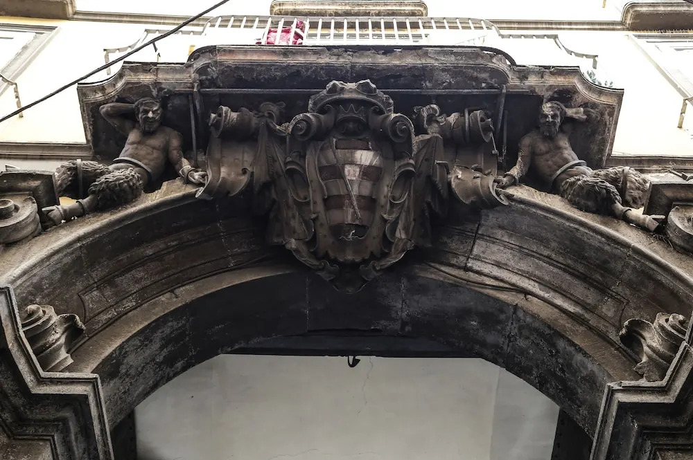 Palazzo Carafa della Spina