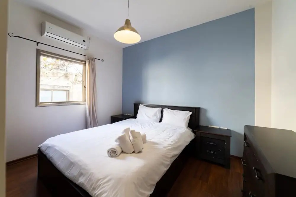 Urban Apartment With Jacuzzi Near Sarona