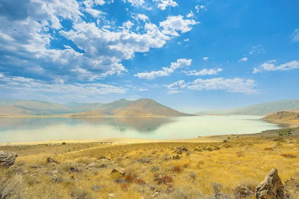 Walk to Riverfront Beach: Kernville Escape
