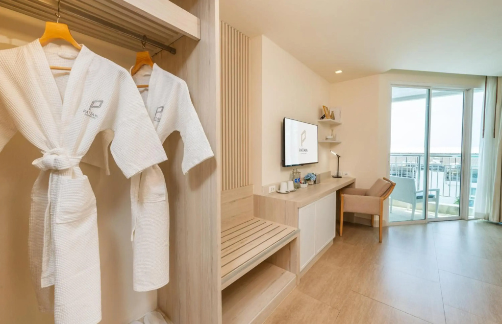 Отель Pattaya Sea View Hotel