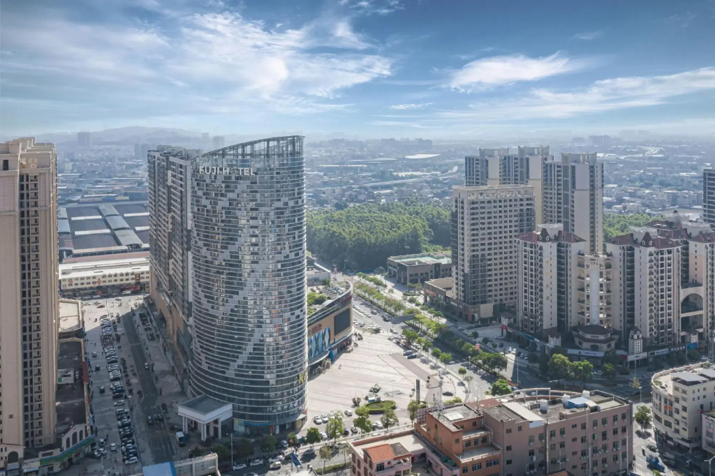 Rich Center Hotel (Foshan Jiujiang Xinji Plaza)
