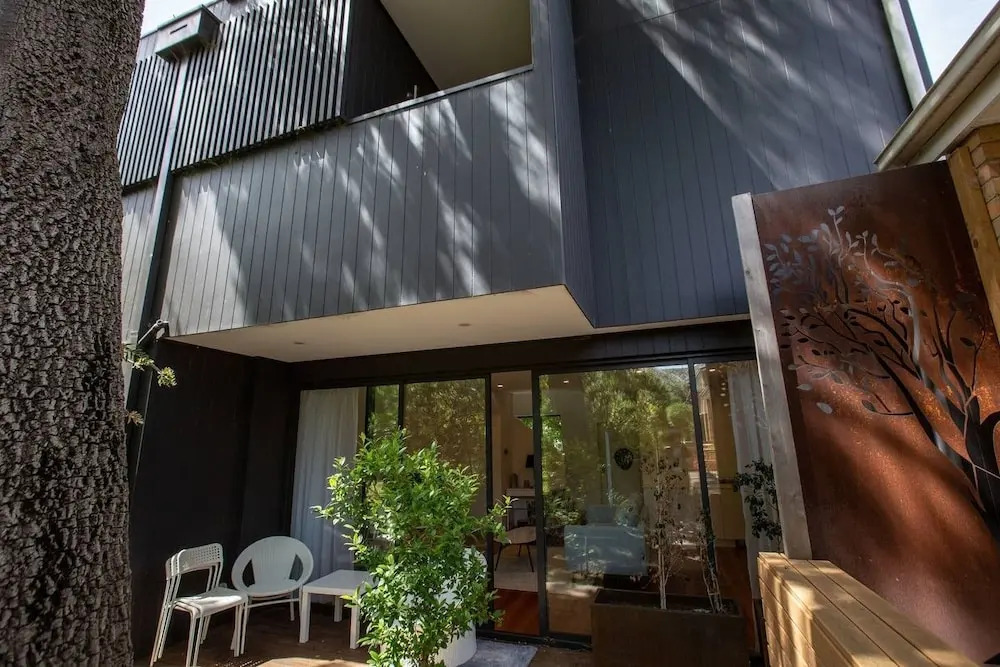 Designer Taste 2BR Townhouse@hawthorn