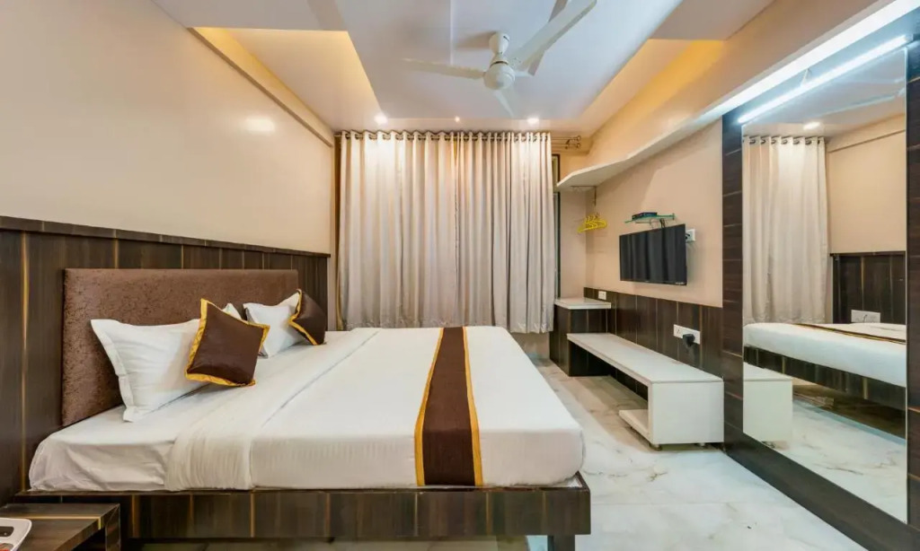 Hotel AATITHYA SATKAR