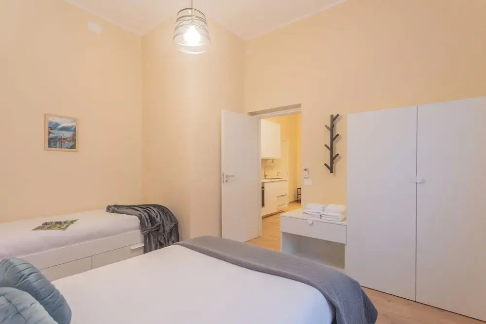 Simar Apartments nearby Como SG Train Station by Rent All Como