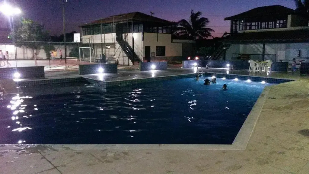Casa 4 quartos Condomínio em Frente a Praia Grande