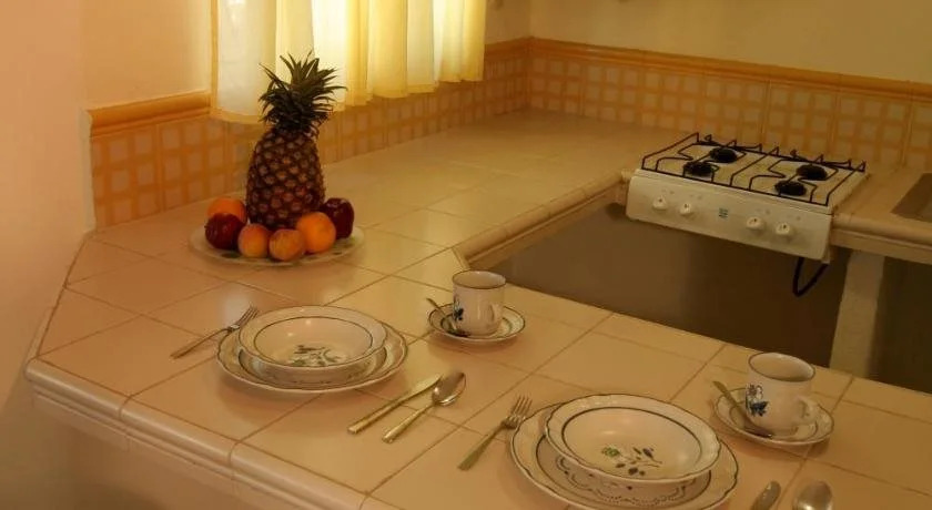 Angeles Suites & Hotel