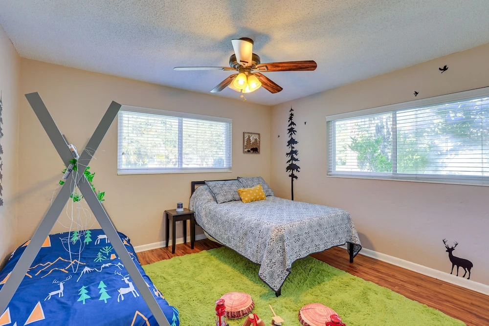 Gainesville Vacation Rental w/ Private Lanai!