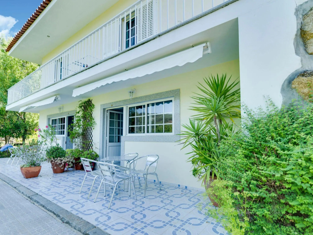 Charming Villa in Penafiel Portugal near Forest