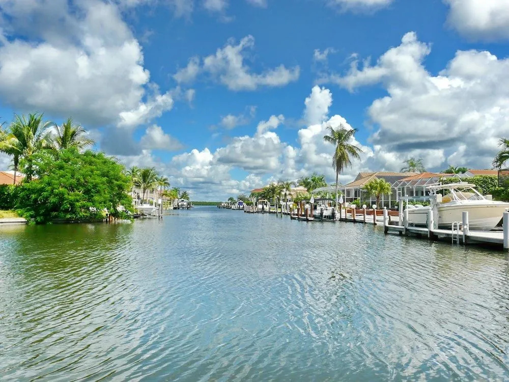 Boater’s paradise with unmatched water views