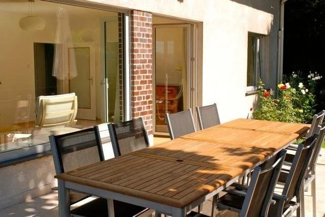 Apartment Sternentor