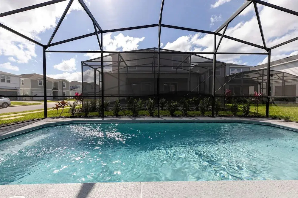 Family Friendly 5BR Home Pool Patio Room for 10