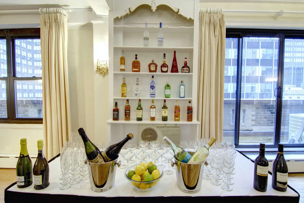 Roger Smith Hotel