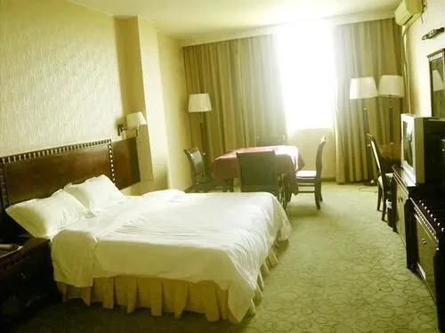 Qinzhou Yihao Hotel