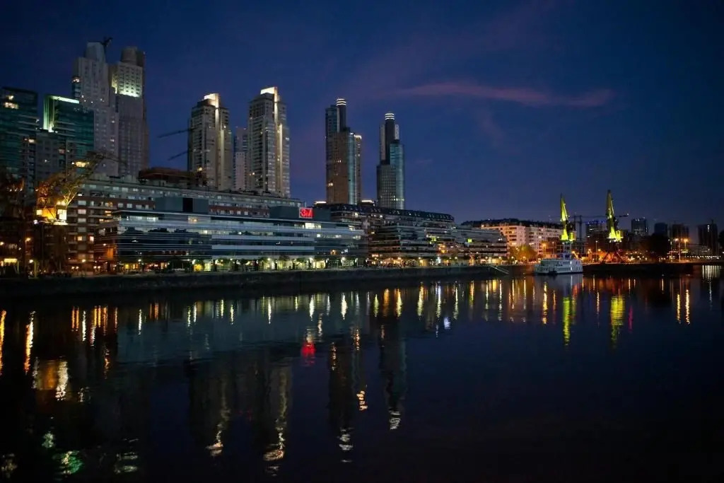 Luminoso Estudio en Recoleta remote work WIFI